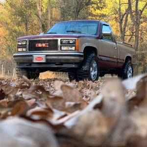 Meet your Posher, Levi